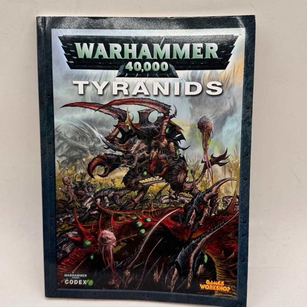 Warhammer 40000 Codex Tyranids Games Workshop Softcover Rulebook Robin Cruddace